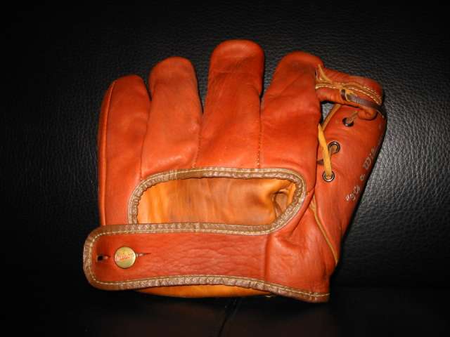 Enos Slaughter Wilson 655 Back